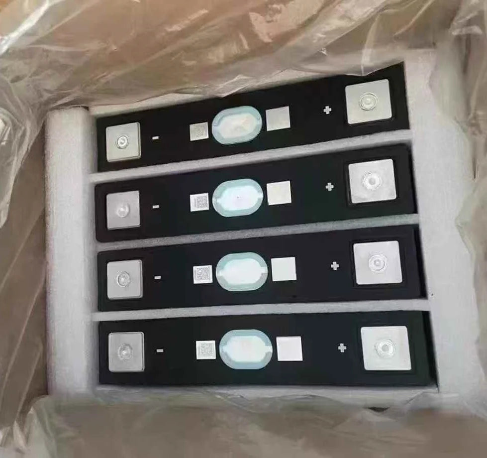 CALB  3.7V 147Ah 150ah Grade a Prismatic NMC Battery 4000+ Cycles for EV/ESS Wholesale Bulk Solar EV Cell Battery Pack
