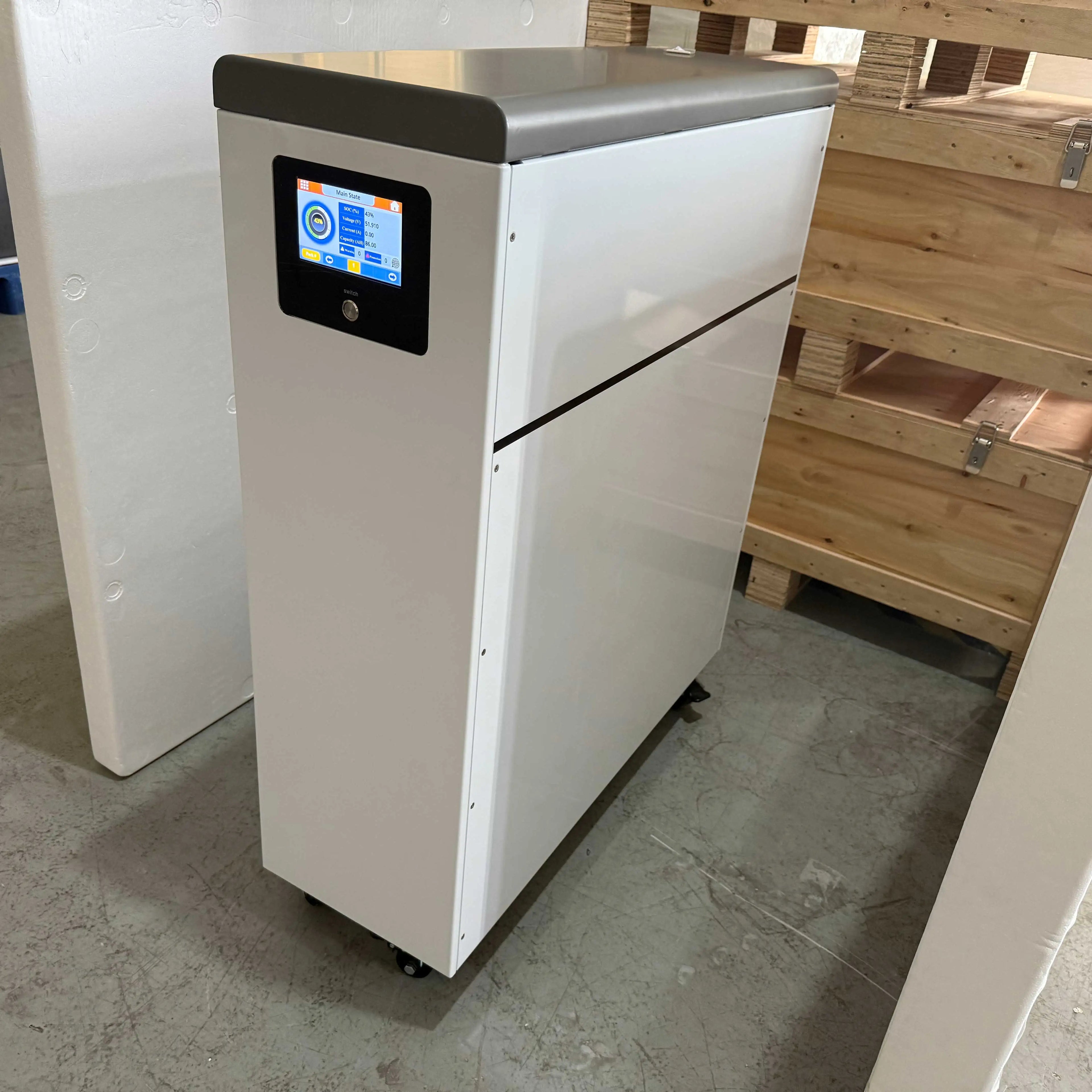 51.2V 30kWh LiFePO4 Floor Mounted Solar Energy Storage Battery for Home Solar Energy Storage with BMS Bluetooth WiFi Monitoring