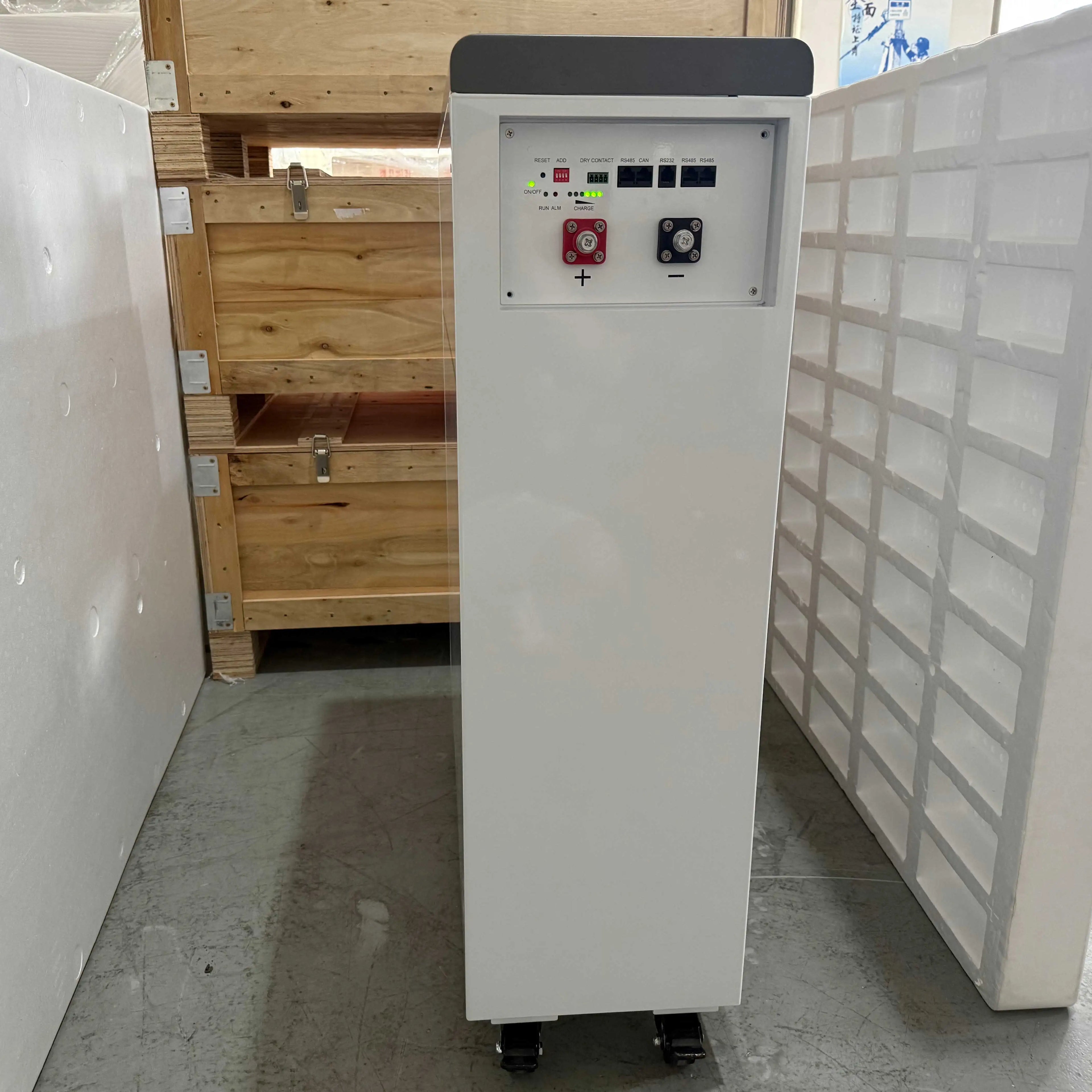 51.2V 30kWh LiFePO4 Floor Mounted Solar Energy Storage Battery for Home Solar Energy Storage with BMS Bluetooth WiFi Monitoring