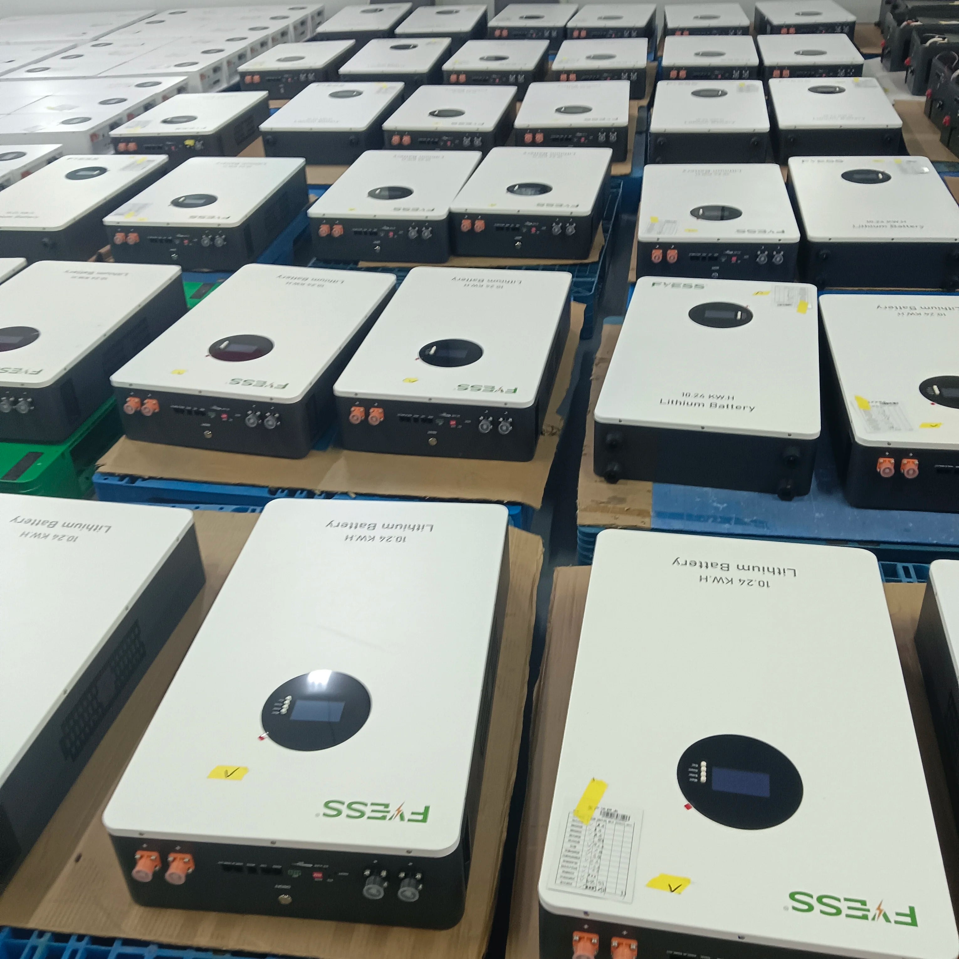 51.2V LiFePO4 Hybrid Grid Home Solar Battery 10kWh 200Ah CAN Communication Wall-Mounted All-In-One with Built-in BMS Protection