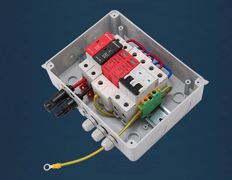 Solar photovoltaic PV Combiner Box With Lightning Protection 1 in 1 out DC 600V Fuse IP65 MCB SPD DB for Solar Panel  Box