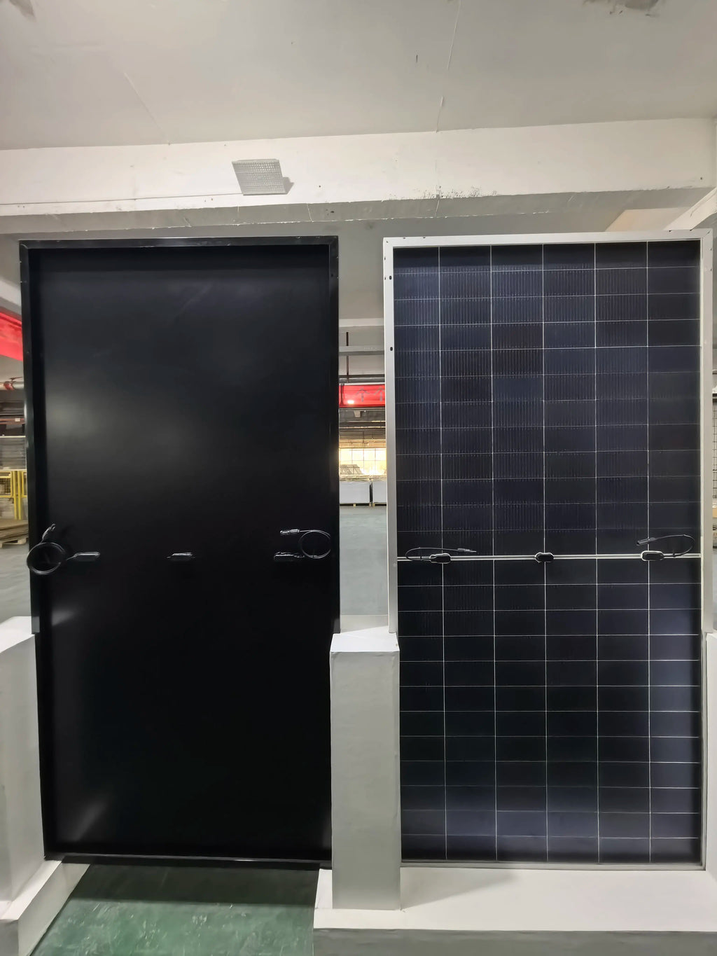 Factory Direct Solar Panels 550W 590W 600W 700W High Efficiency PV Module Chinese Factory Direct Shipping